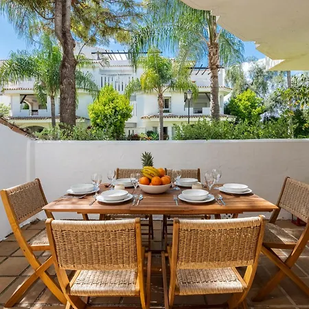 Naranjos Puerto Banus Марбелья