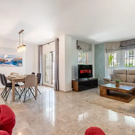 Apartment Naranjos Puerto Banus